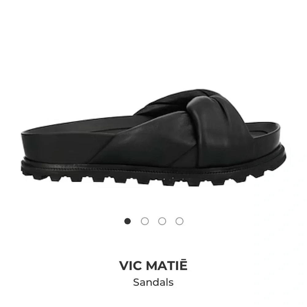 Vic Matie quality black